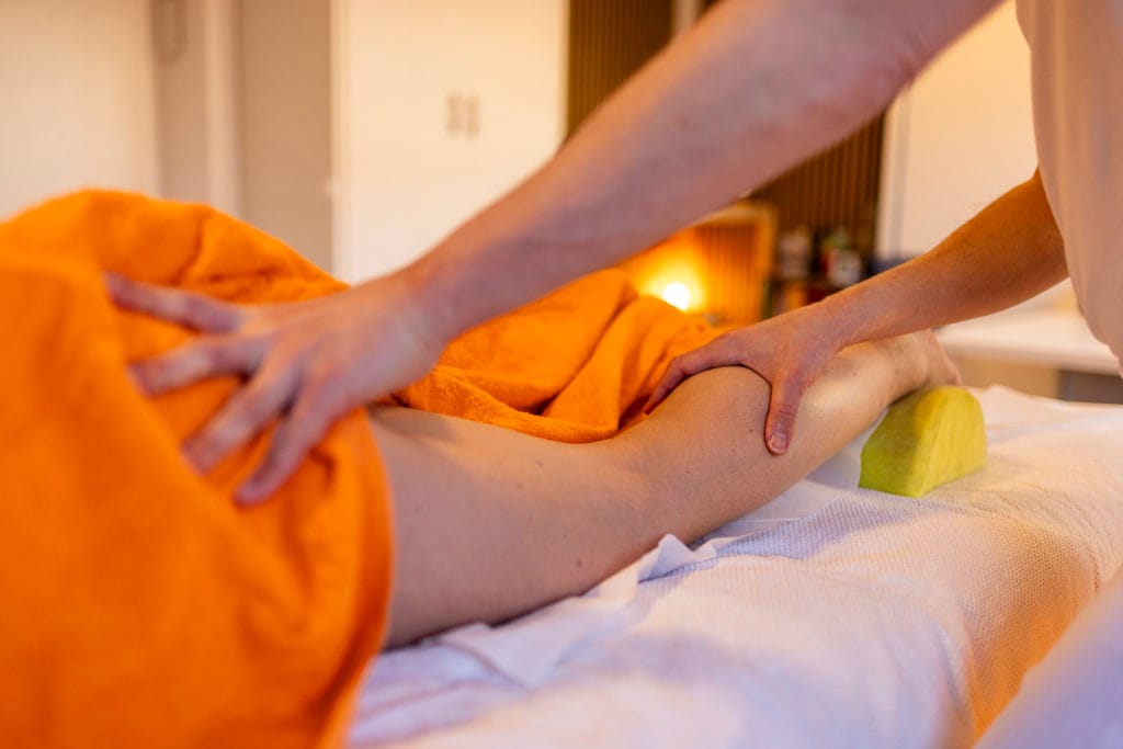 Massage-viscéral-et-articulaire-Valais-3